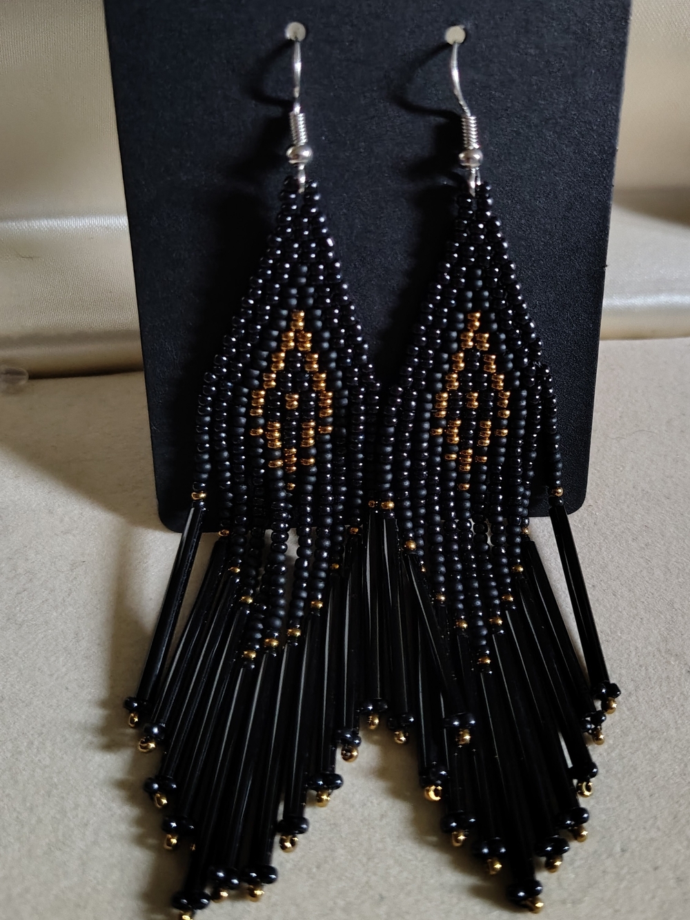🚨New Handmade Black & Gold Beaded Tassel Fringe Dangle Earrings🚨
